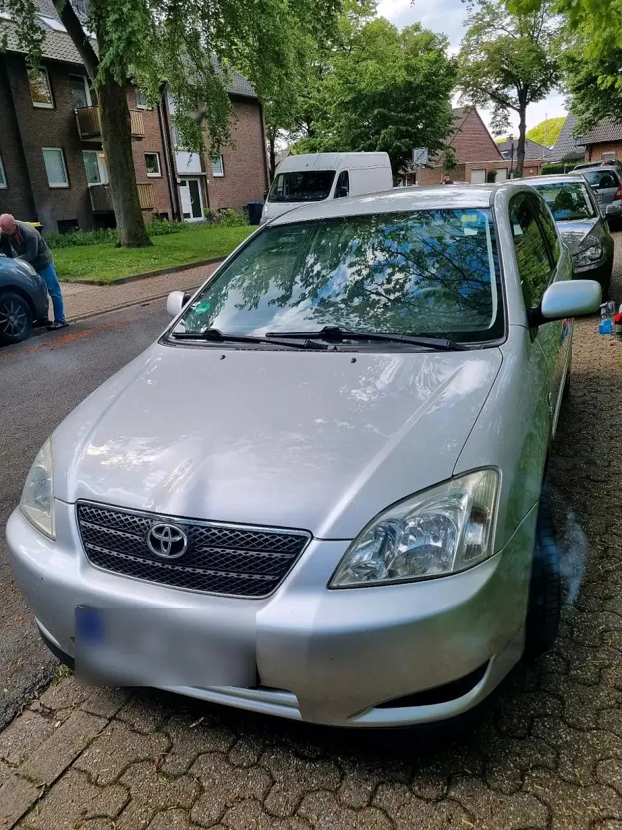 Gebraucht Toyota Corolla 116 PS (85 kW) 2003 Silber Kleinwagen