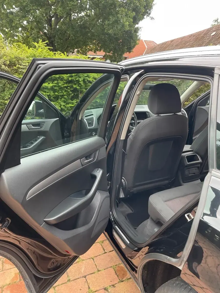 Gebraucht Audi Q5 180 PS (132 kW) 2010 Schwarz SUV