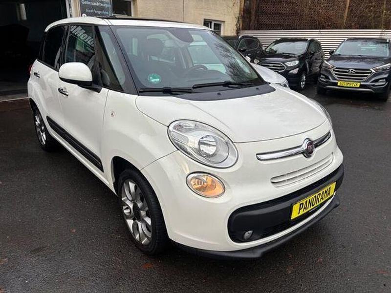Weiß Gebraucht 2013 Fiat 500L Lounge Van / Kleinbus | 7.561 € (Fairer Preis) - Bild 1/4