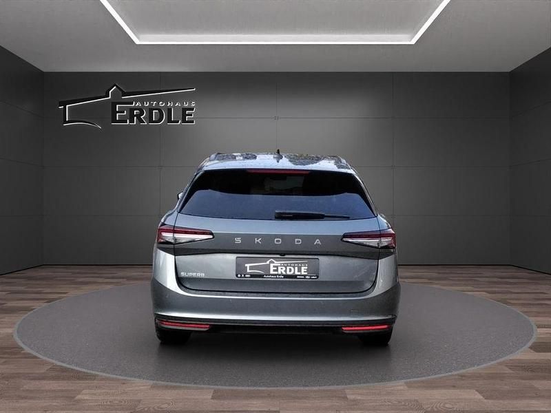 Gebraucht Skoda Superb Selection 150 PS (110 kW) 2025 Grau Kombi
