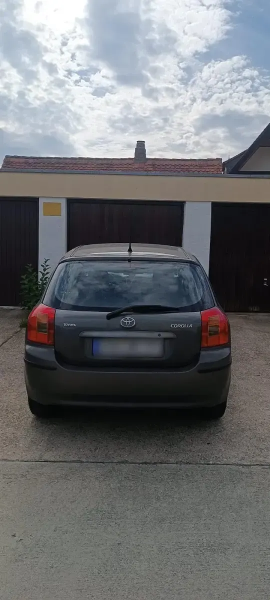 Gebraucht Toyota Corolla 97 PS (71 kW) 2003 Grau Kleinwagen