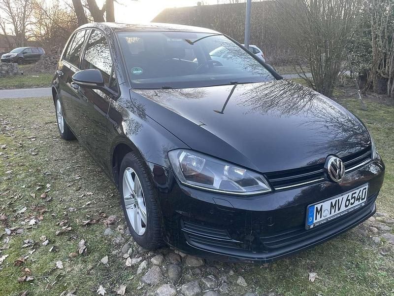 Gebraucht VW Golf VII Comfortline 125 PS (91 kW) 2015 Schwarz Kleinwagen