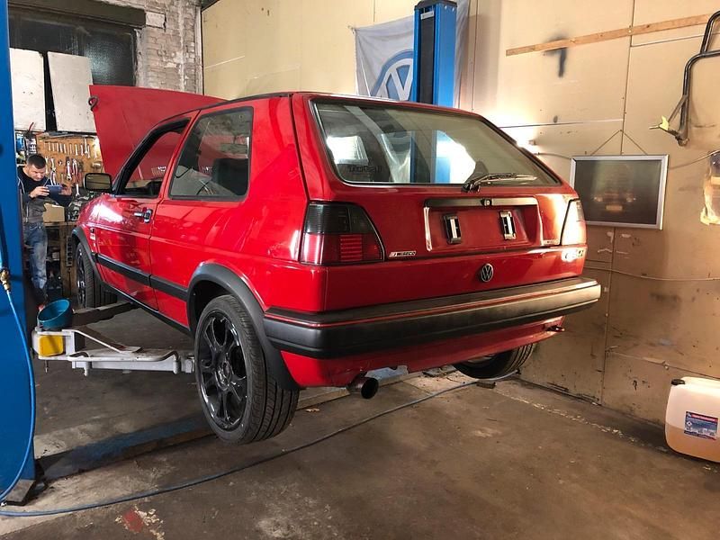 Rot Gebraucht 1991 VW Golf II Kleinwagen | 11.999 € - Bild 1/4