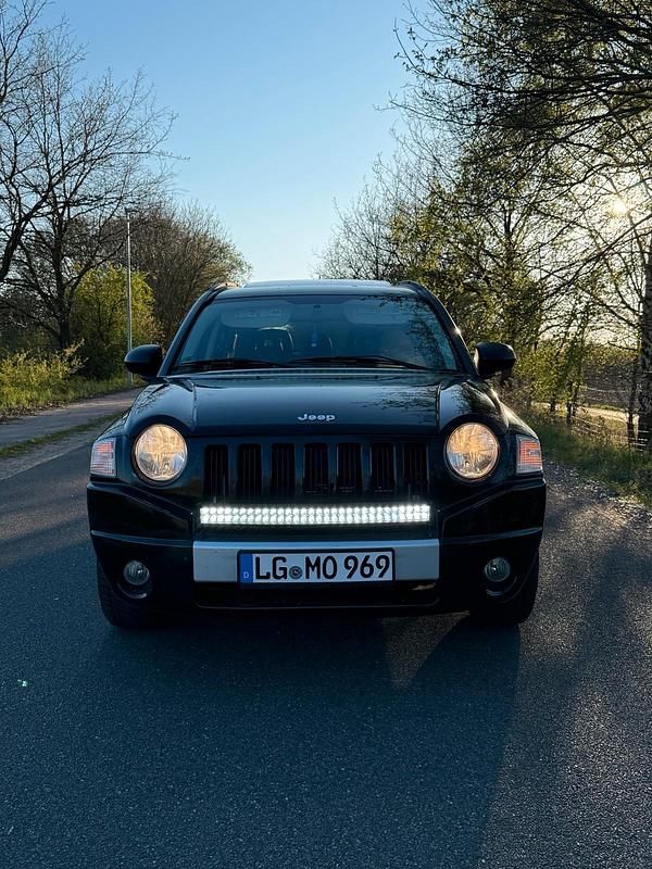 Gebraucht Jeep Compass 170 PS (125 kW) 2007 Schwarz SUV