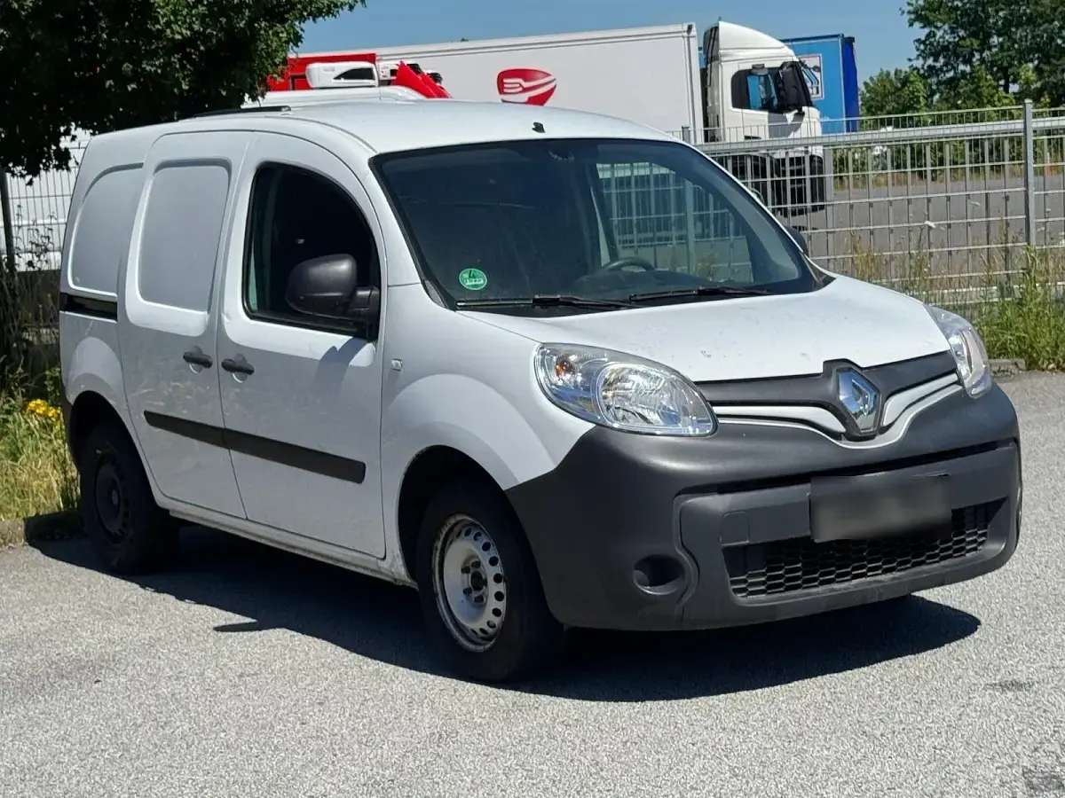 Gebraucht Renault Kangoo 114 PS (83 kW) 2019 Weiß Van / Kleinbus