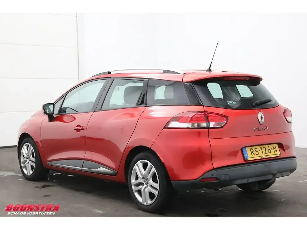 Gebraucht Renault Clio Zen 90 PS (66 kW) 2018 Rot Kombi