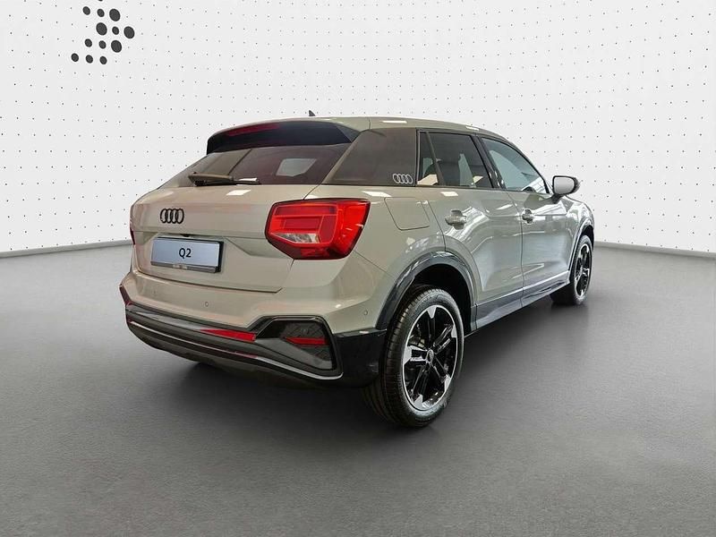 Neu Audi Q2 S-Line 150 PS (110 kW) 2025 Tausilber metallic SUV