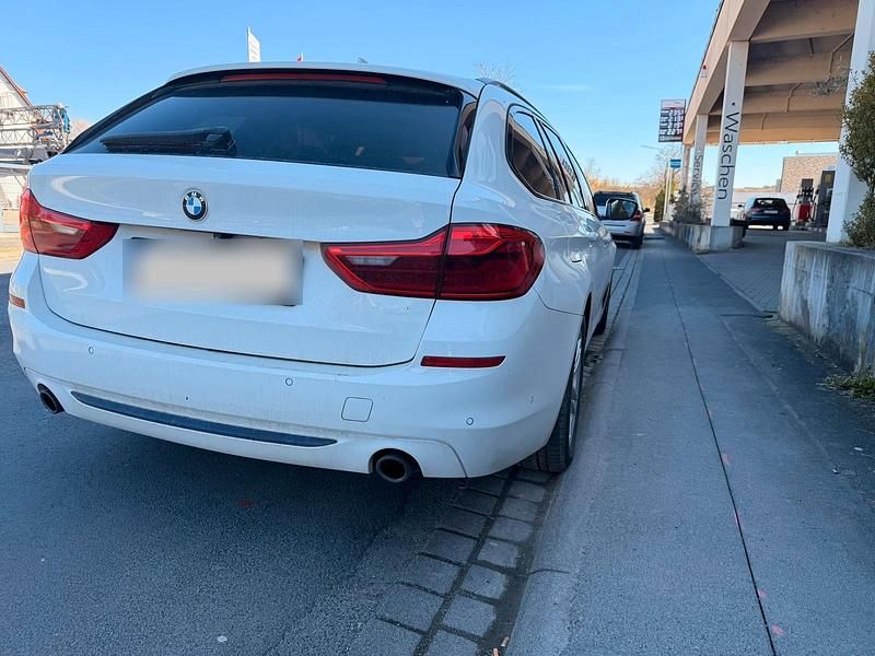 Gebraucht BMW 520 2019 Weiß Kombi