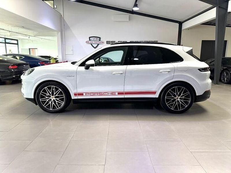 Gebraucht Porsche Cayenne 471 PS (346 kW) 2024 Weiss SUV