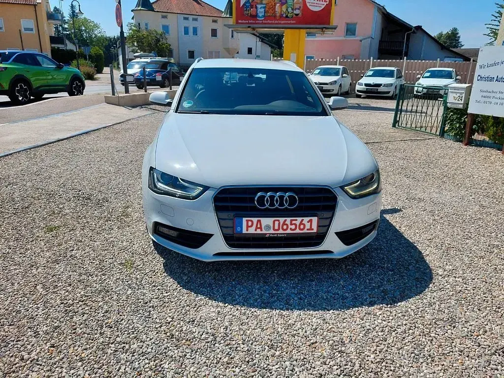 Gebraucht Audi A4 S-Line 177 PS (130 kW) 2012 Weiß Kombi