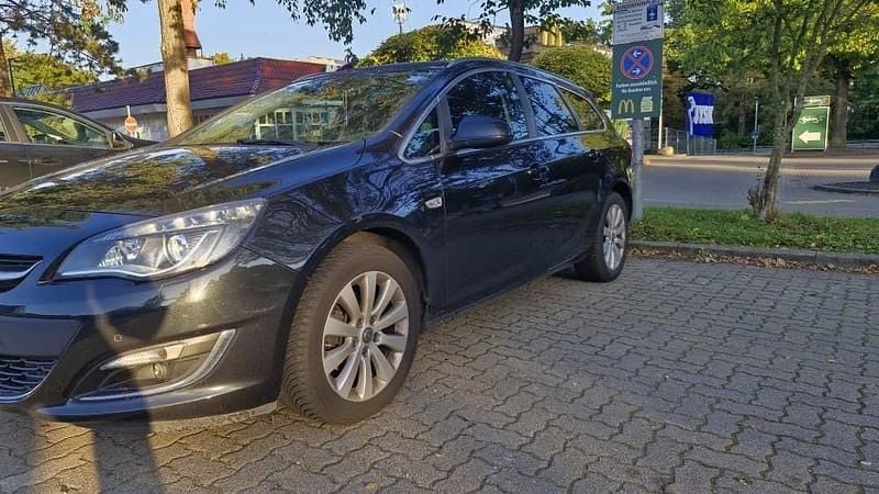 Gebraucht Opel Astra 136 PS (100 kW) 2015 Schwarz Kombi