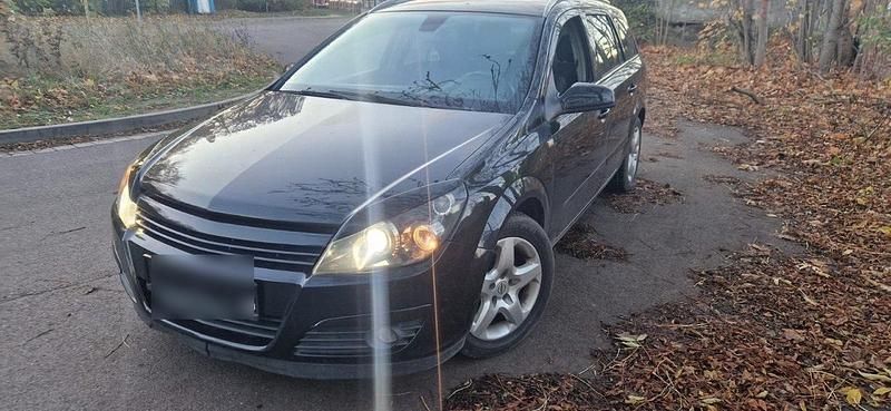 Schwarz Gebraucht 2004 Opel Astra Limousine | 1.700 € (Fairer Preis) - Bild 1/4