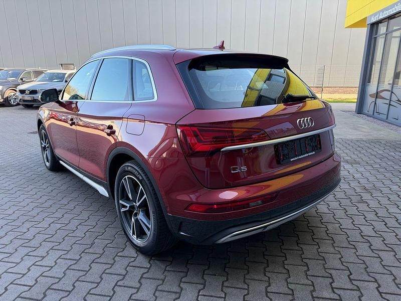 Gebraucht Audi Q5 Advanced 265 PS (194 kW) 2022 Rot SUV