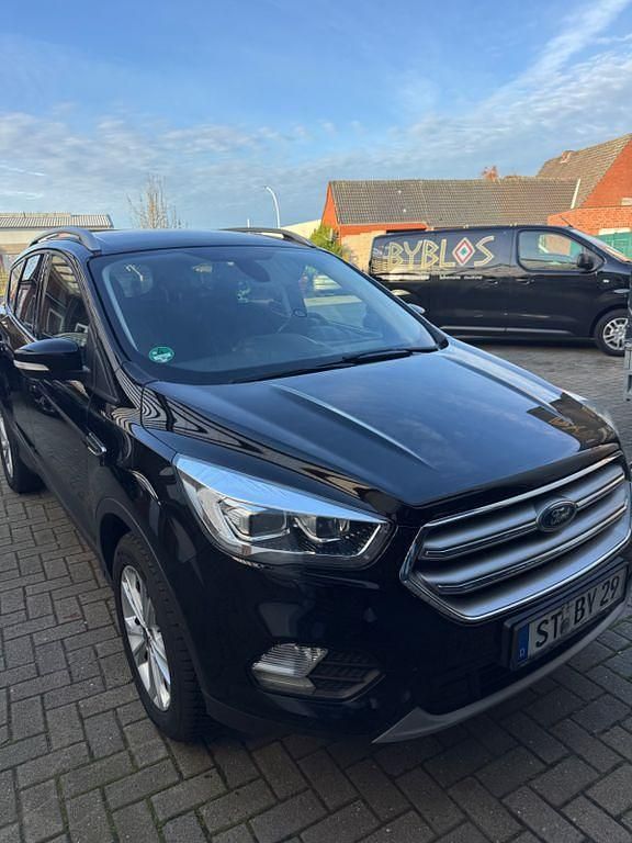 Schwarz Gebraucht 2020 Ford Kuga Titanium X SUV | 12.900 € (Guter Preis) - Bild 1/4