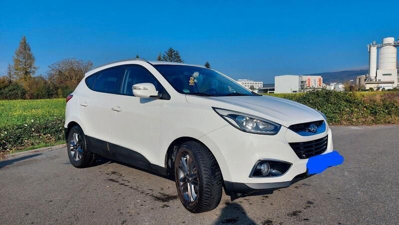 Weiß Gebraucht 2014 Hyundai ix35 Edition SUV | 9.600 € (Fairer Preis) - Bild 1/4