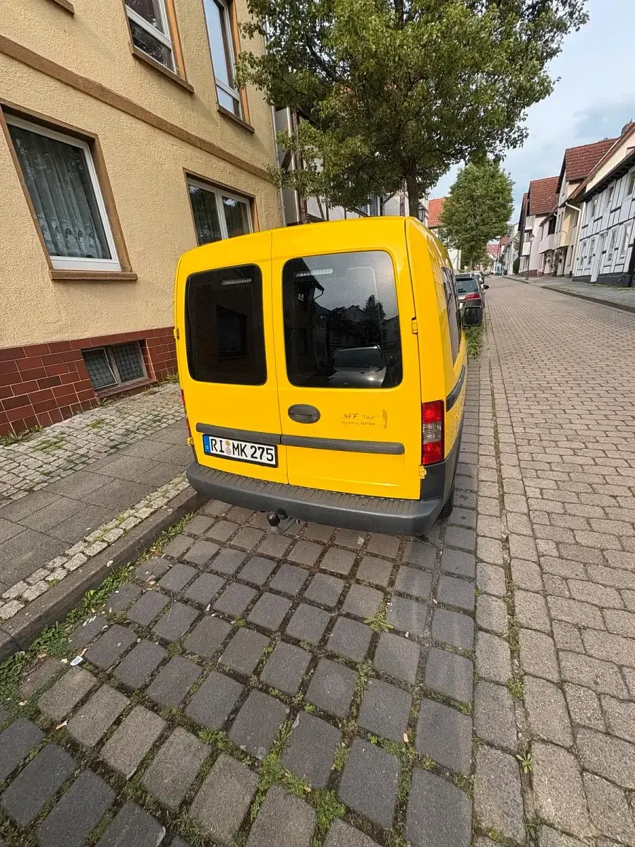 Używany Opel Combo 87 KM (63 kW) 2002 Żółty Minivan