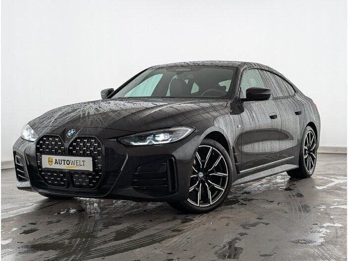 Black sapphire Gebraucht 2023 BMW 420 Shadowline Limousine | 41.860 € (Fairer Preis) - Bild 1/4