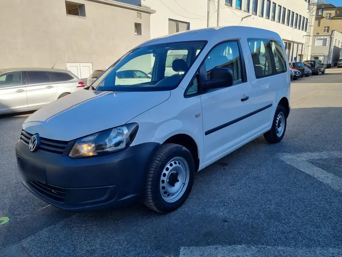 Usata VW Caddy 90 CV (66 kW) 2015 Bianco Monovolume