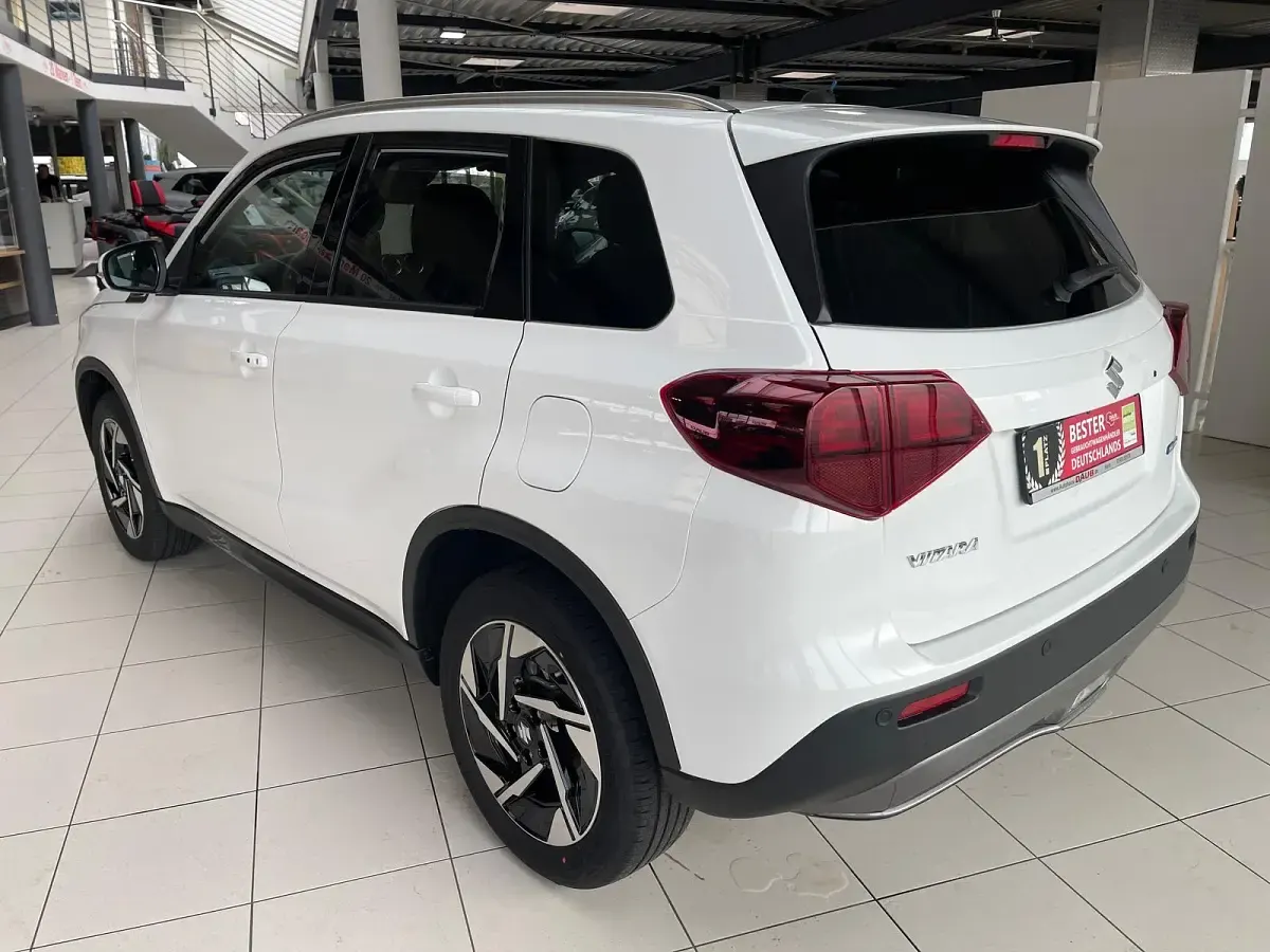 Neu Suzuki Vitara Comfort+ 129 PS (94 kW) 2026 Superior white SUV