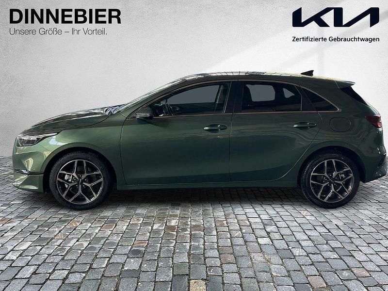 Neu Kia Ceed Platinum 140 PS (102 kW) 2025 Grün Kleinwagen