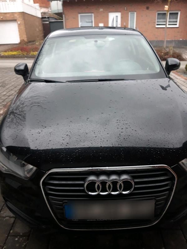 Second-hand Audi A1 90 CP (66 kW) 2012 Negru Hatchback