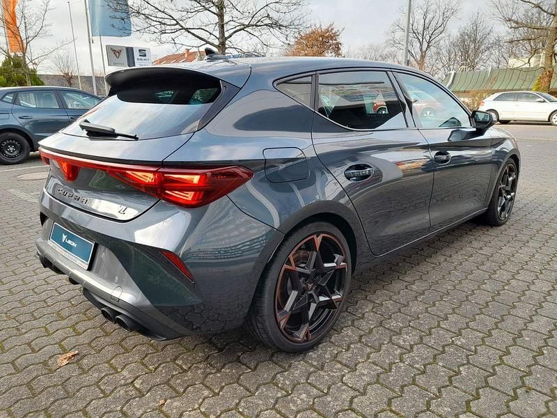 Gebraucht Cupra Leon VZ 300 PS (220 kW) 2025 Grau Limousine