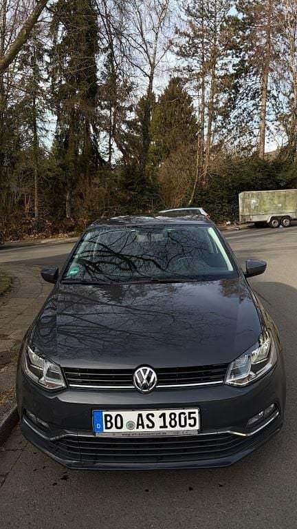 Gebraucht VW Polo Sound 75 PS (55 kW) 2017 Grau Kleinwagen