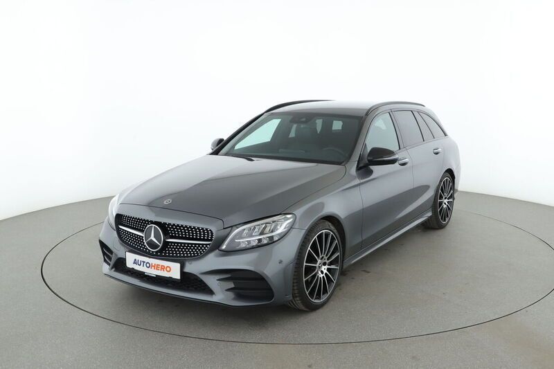 Grau Gebraucht 2020 Mercedes C300 AMG line Kombi | 32.130 € (Etwas zu teuer) - Bild 1/4