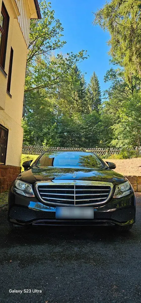 Gebraucht Mercedes E200 150 PS (110 kW) 2016 Schwarz Limousine
