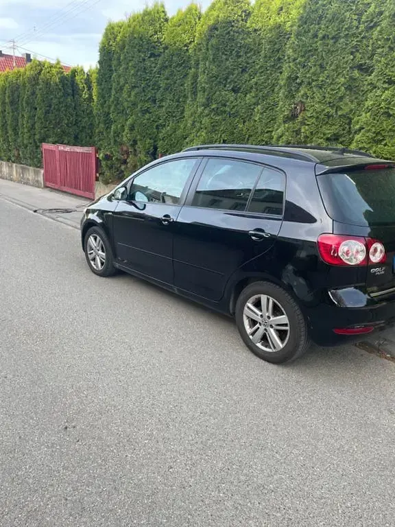 Używany VW Golf Plus Cross Match 86 KM (63 kW) 2012 Czarny Minivan
