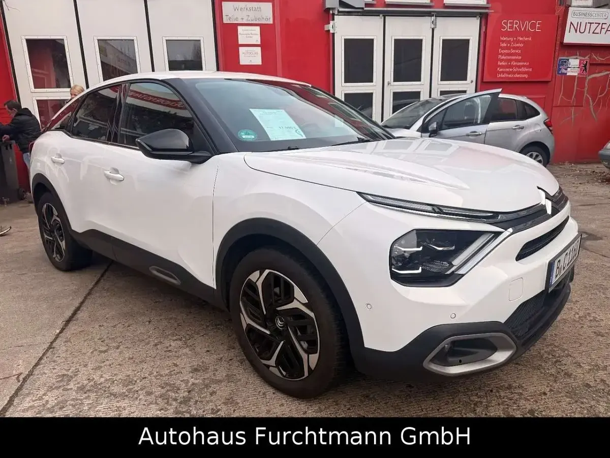 Gebraucht Citroën C4 PureTech 131 PS (96 kW) 2023 Weiss banquise/opalweiss SUV