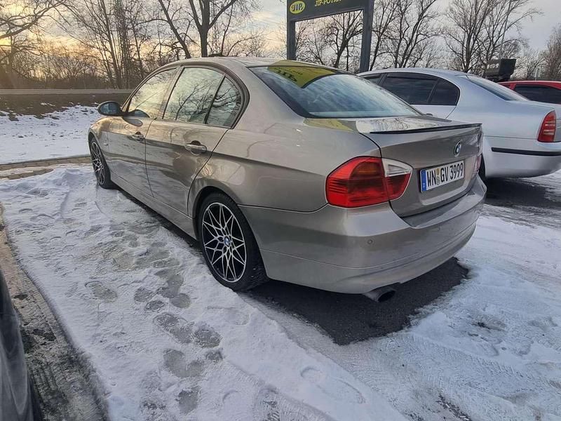 Gebraucht BMW 320 170 PS (125 kW) 2008 Limousine