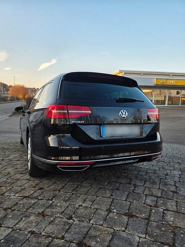 Gebraucht VW Passat 190 PS (139 kW) 2017 Schwarz Kombi