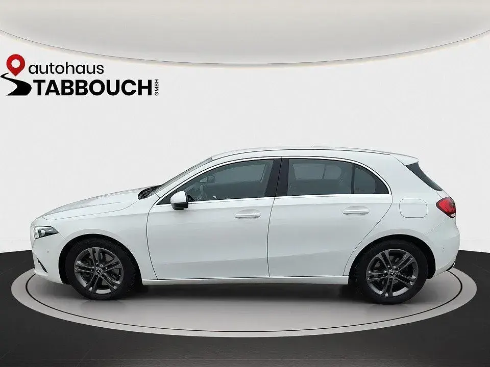 Gebraucht Mercedes A250 Progressive 224 PS (164 kW) 2018 Weiß Limousine