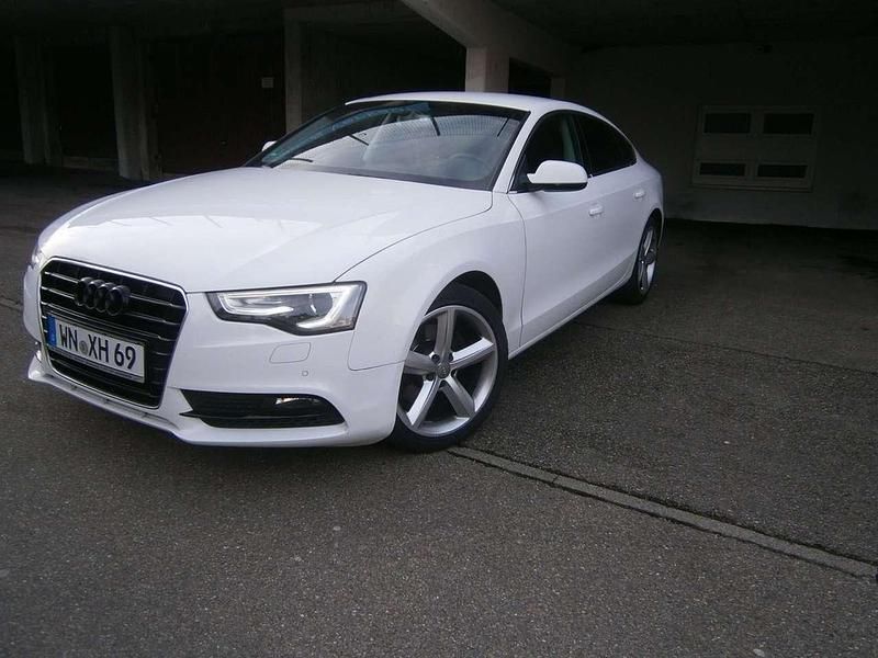 Ibisweiß Gebraucht 2013 Audi A5 Limousine | 8.599 € (Superpreis) - Bild 1/4