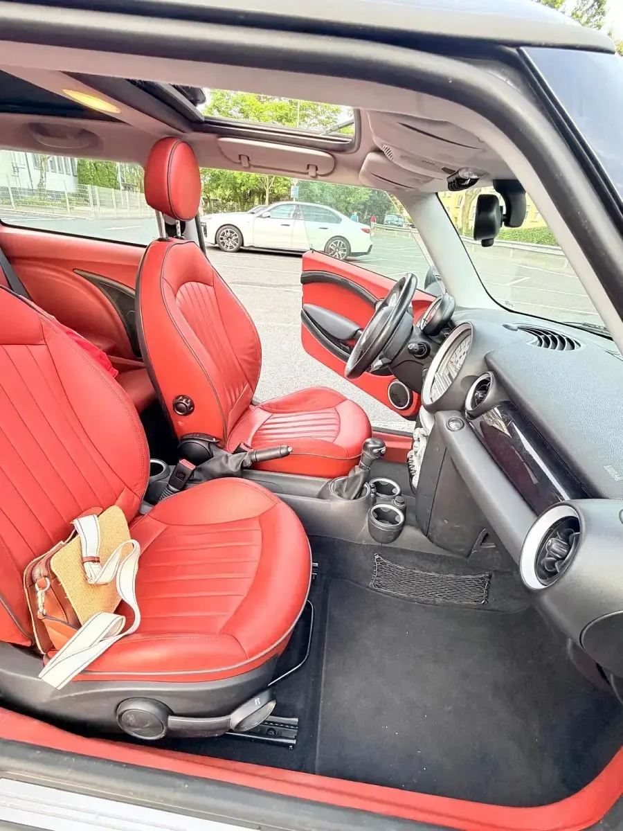 Gebraucht Mini ONE 95 PS (69 kW) 2008 Schwarz Kleinwagen