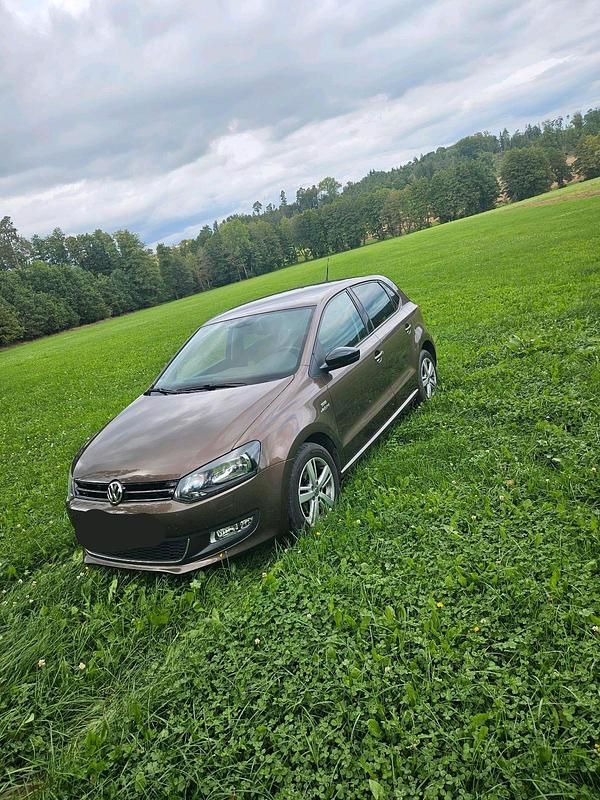 Braun Gebraucht 2012 VW Polo Match Kleinwagen | 6.000 € (Fairer Preis) - Bild 1/4
