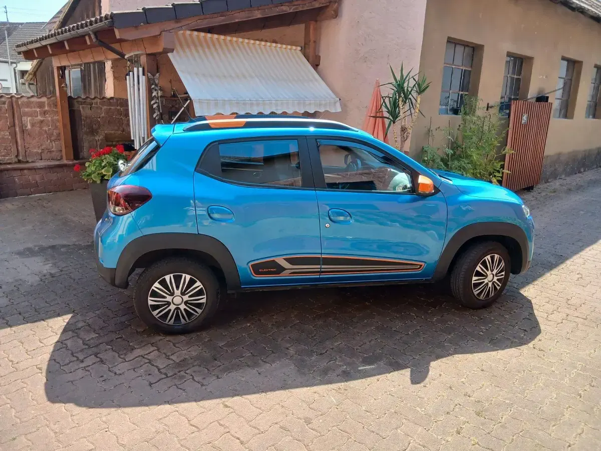 Gebraucht Dacia Spring Comfort Plus 33 kW (45 PS) 2021 Blau Kleinwagen