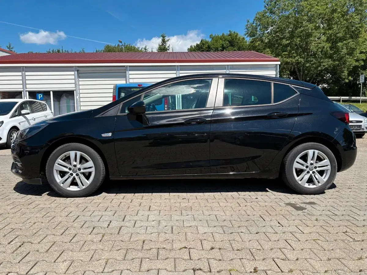 Gebraucht Opel Astra Edition 110 PS (80 kW) 2021 Schwarz Limousine