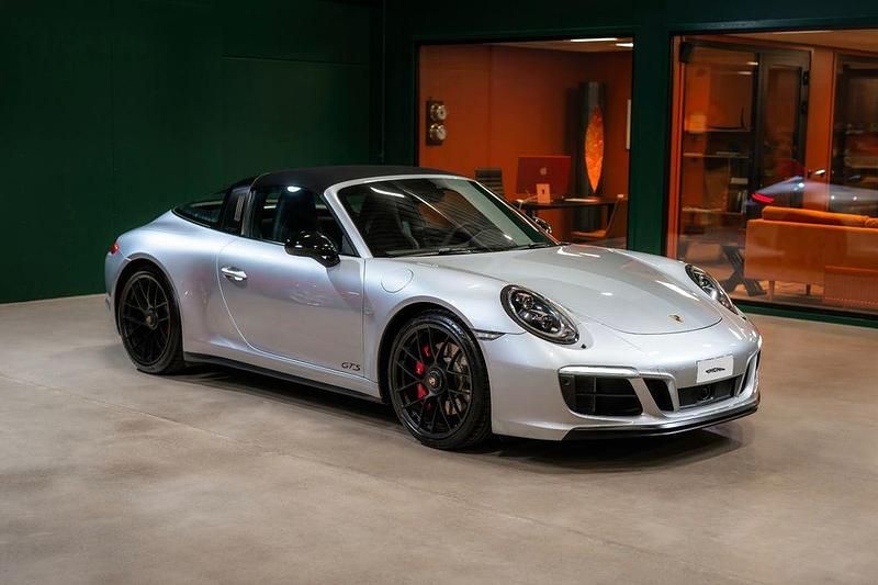 Silber Gebraucht 2018 Porsche 911 Targa 4 Cabrio | 142.900 € (Fairer Preis) - Bild 1/4