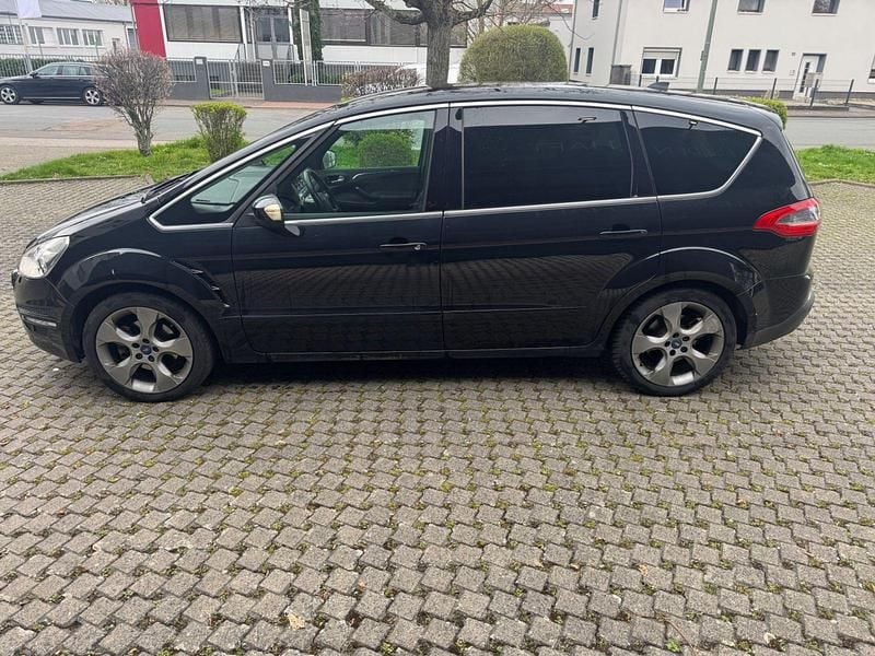 Gebraucht Ford S-MAX Titanium S 165 PS (121 kW) 2011 Schwarz Van / Kleinbus
