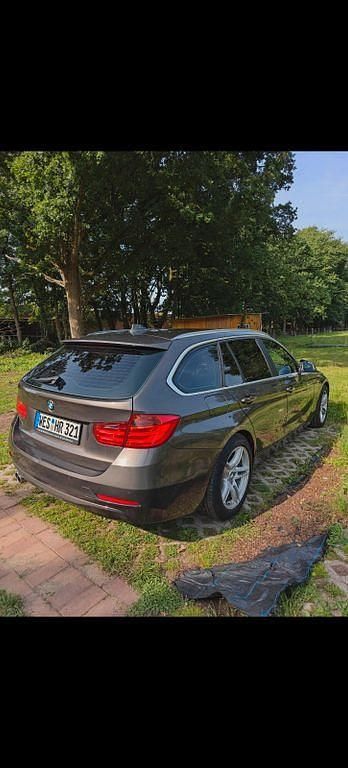 Gebraucht BMW 325 218 PS (160 kW) 2014 Braun Kombi