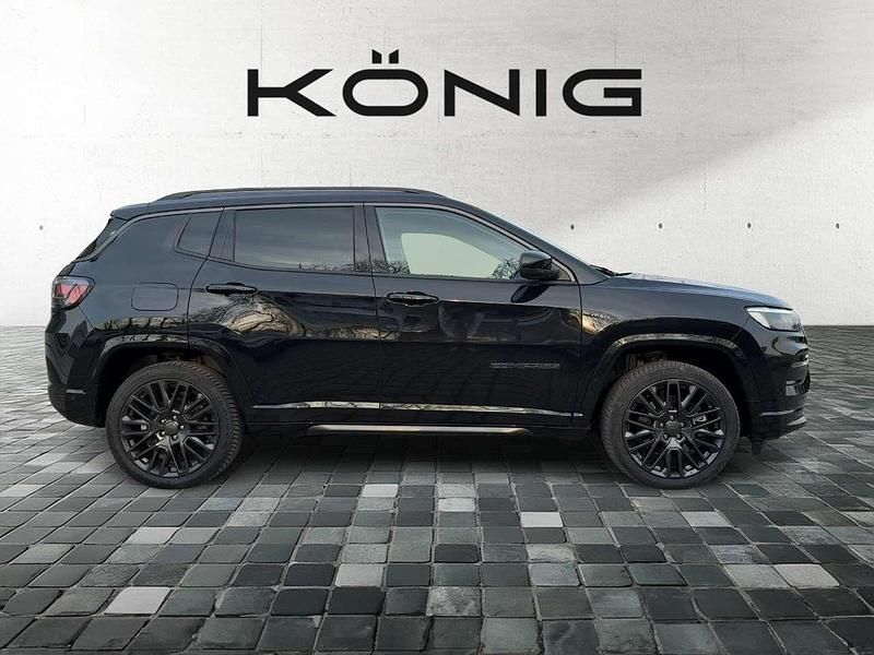 Second-hand Jeep Compass 241 CP (177 kW) 2022 Gri SUV