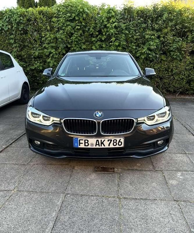 Gebraucht BMW 320 Advantage 190 PS (139 kW) 2017 Limousine