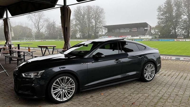 Gebraucht 2017 Audi A5 Sportback Sport Kleinwagen | 38.400 € - Bild 1/4