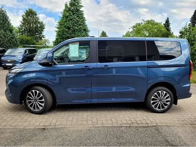 Neu Ford Tourneo Custom Titanium X 170 PS (125 kW) 2026 Grau Van