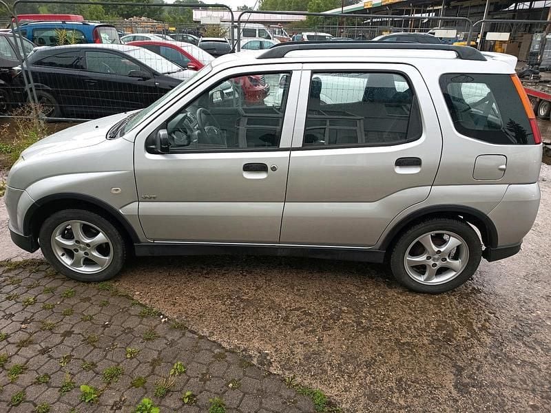 Grau Gebraucht 2008 Suzuki Ignis Kleinwagen | 2.400 € (Fairer Preis) - Bild 1/4