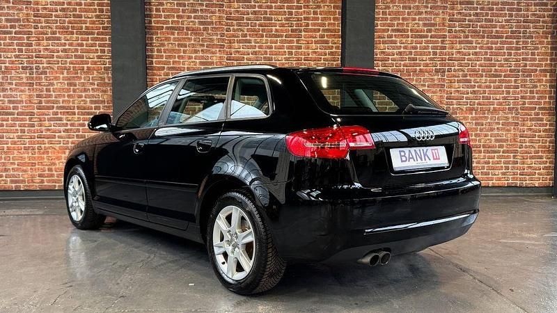 Gebraucht Audi A3 Attraction 125 PS (91 kW) 2010 Schwarz Kleinwagen