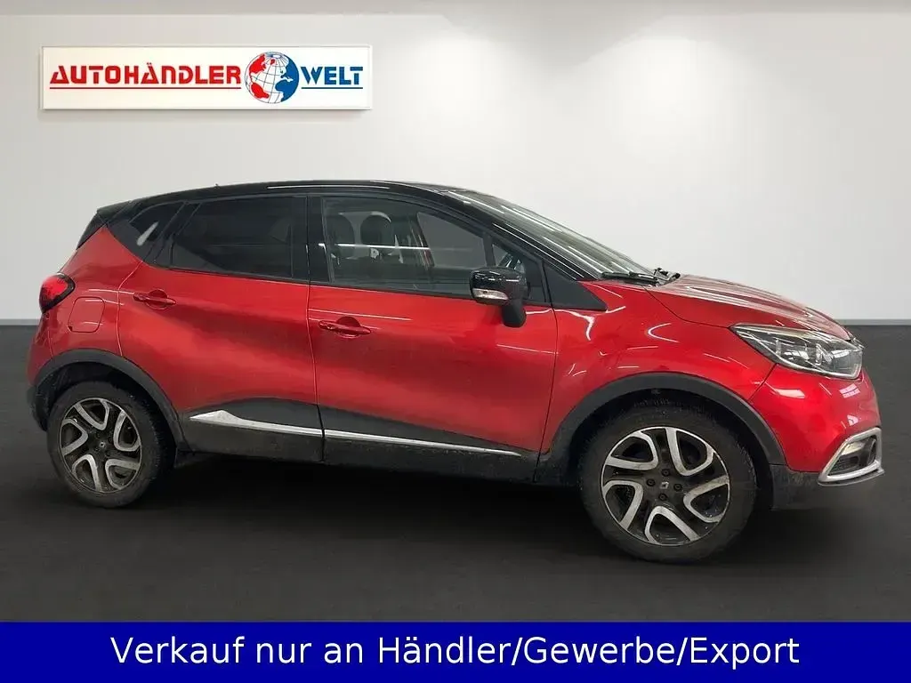 Używany Renault Captur XMOD 90 KM (66 kW) 2016 Czerwony SUV