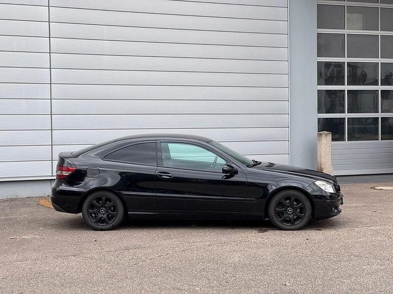 Schwarz Gebraucht 2009 Mercedes CLC180 Kleinwagen | 2.990 € (Etwas zu teuer) - Bild 1/3